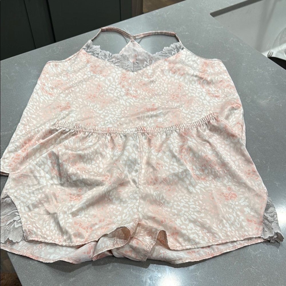 BCBGMaxAzria Floral Lace Trim Pajama Set - Pink and White